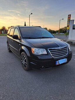 Chrysler grand voyager 2,8 CRD automat