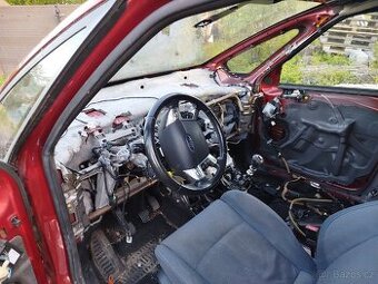 Prodej kastle Ford S Max