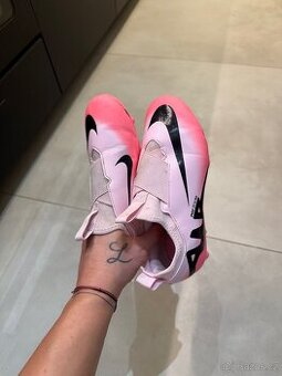 Kopačky Nike vel. 36,5