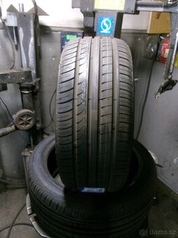 225/45 R18 FORTUNE FSR-701