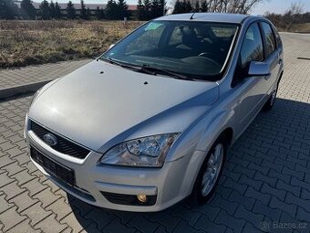 Ford Focus 1.6i 74Kw Style - Klima