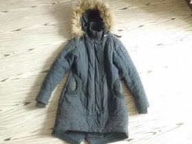 KHUJO-málo použitá pěkná parka s kapucí M-L - 1