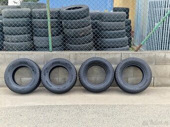 215/70/15C Letní pneu 2x Bridgestone 2x Barum