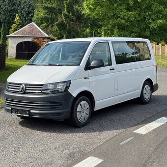 VW Transporter T6 2.0 TDI 75kw 9míst,senzory,klima,výhřev