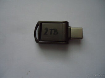 2TB ssd usb-c + usb 3