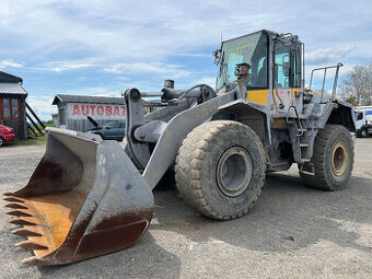 Čelní nakladač KOMATSU WA-380, R.V. 2012