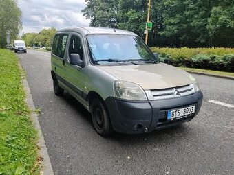 Citroën Berlingo 1.4i 55 kW, r. 2010, tažné, STK 5/2026