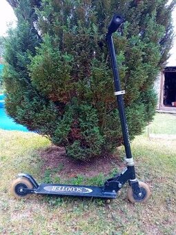 Koloběžka Scooter