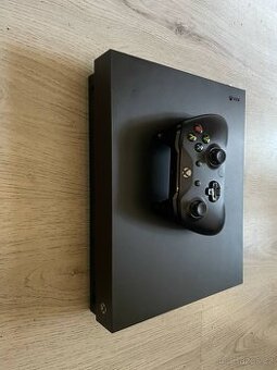 Xbox one X 500gb Mechanika