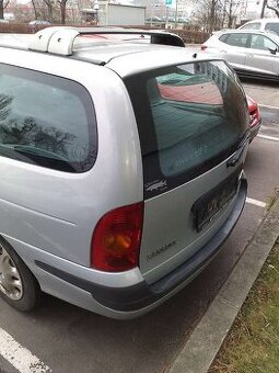 renault megane - STŘEŠNÍ NOSIČE, ZAHRÁDKA, PŘÍČNÍKY