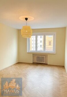 Pronájem kompletně zařízeného bytu 1+kk (31 m2), Praha 5 -