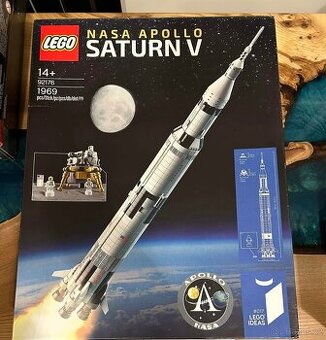 LEGO Ideas 92176 Apollo Saturn V