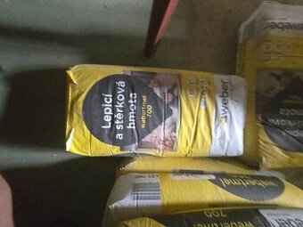 Lepicí a stěrková hmota webertmel 700