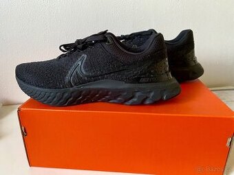 Pánské běžecké boty Nike REACT INFINITY RUN FLYKNIT 3 černé
