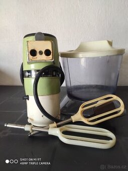 Kuchyňský robot Pragomix Československo