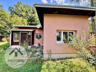 Prodej rodinného domu 1+1 s velkým pozemek na okraji Liberce