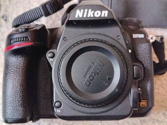Nikon D780
