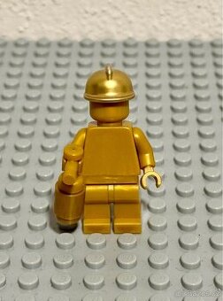 LEGO Zlatá minifigurka hasiče