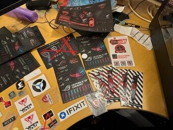 Originální samolepky - ASUS TUF, ASUS ROG, Razer