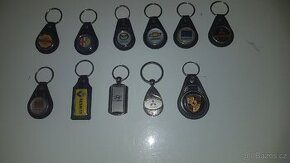 Klíčenka 11 ks přívěšků Hyundai Renault Honda Seat Alfa atd