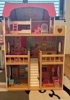 Dřevěný domeček pro panenky - 1