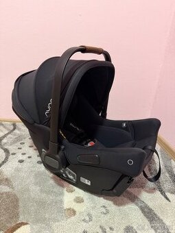 Autosedačka Nuna Bipa URBN