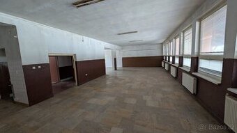 Víceúčelový objekt