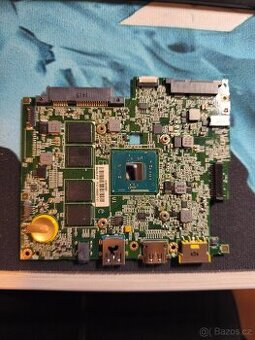 Základní deska z notebooku Lenovo