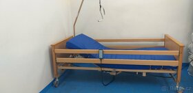 Zdravotní elektrická polohovací postel