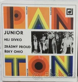 Junior ‎– Hej Dívko / Zrádný Proud Řeky Ohio (SP)