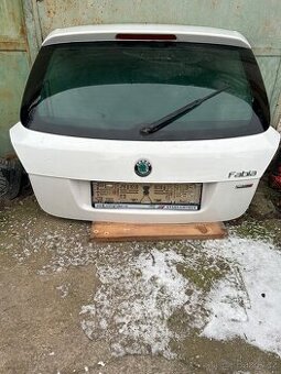 Škoda Fabia 2 combi face díly 1026 bílá