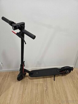 Elektrokoloběžka Xiaomi Electric Scooter Mi Pro 2