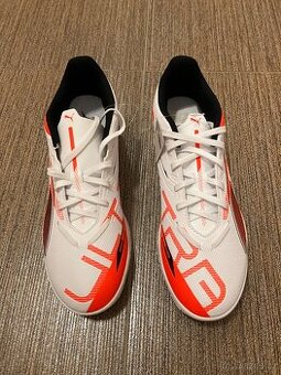 Salovky Puma Ultra 5 Match IT - 1