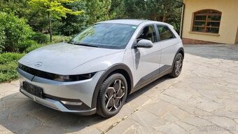 IONIQ 5 4x4, najeto 6400 km Velká baterie