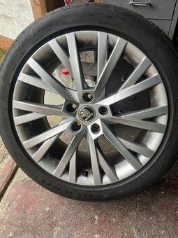 Letnu pneumatiky 235/45/18 - 1