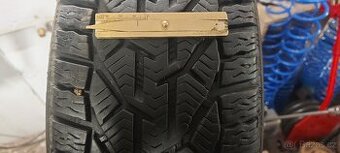 Zimní pneu 195/65R15 Sebring