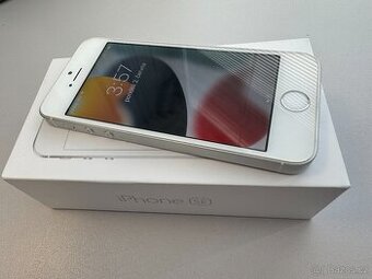 iPhone SE (1. generace) 32GB, stříbrný, hezký stav
