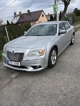 Lancia thema platinum 3.0 crd v6 176 kw r.v 2013
