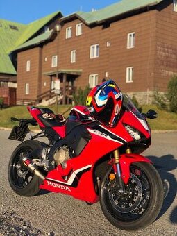 Honda CBR 1000RR - 2018, TOP stav, 1. majitel