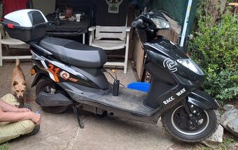 Elektroskútr RACCEWAY City 21, 40 Ah