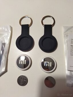2x Xiaomi mini GPS smart tracker