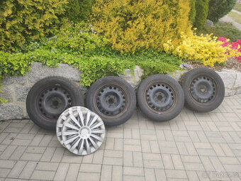Plechové disky GM + zimní pneumatiky Semperit 205/55 R16