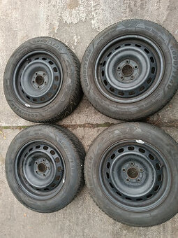 Peugeot 308 - disky 6,5x15 et42 + zimní 195/65/15