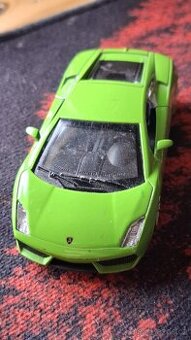 Modely: lamborghini avendator a porsche