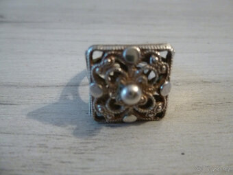 Stříbrný prsten starožitný