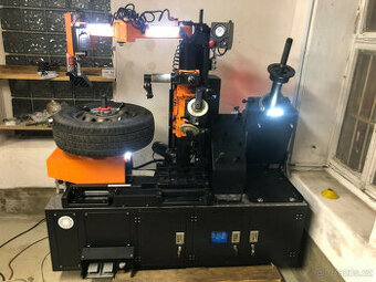 Montážní stroj na pneumatiky + vyvažovačka kol + soběstačný