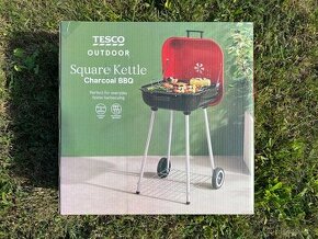 Nový čtvercový gril na dřevěné uhlí - výprodej grilů