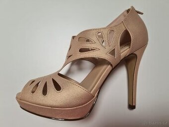 Nové boty na podpatku vel. 38 Graceland