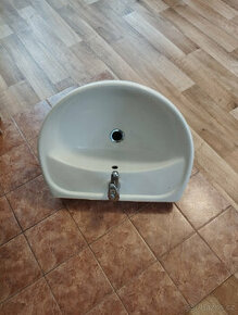 umyvadlo Jika + mýdlenka
