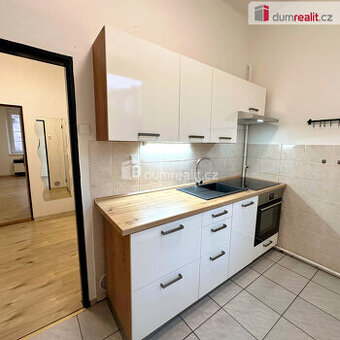 1+1 Lipová ulice, Děčín